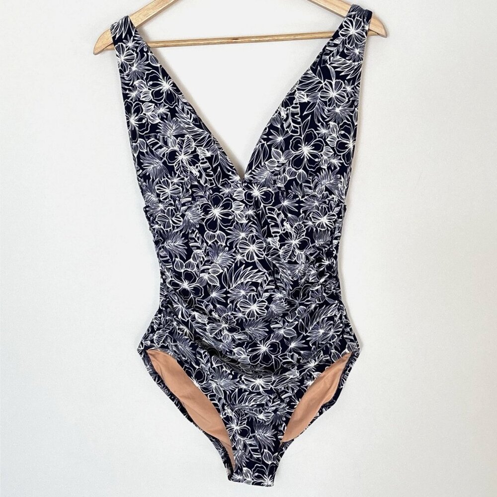 J Crew Outlet Floral One Piece Swimsuit Lined Size Medium Deep Vneck *N77